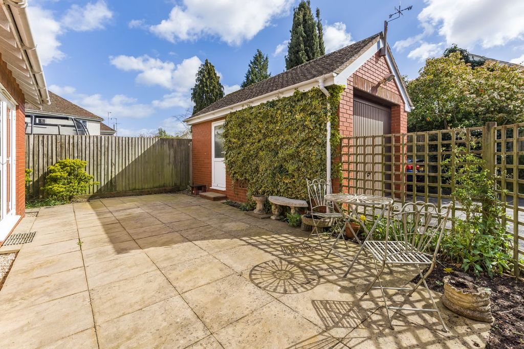 Property photo 2 of 23
