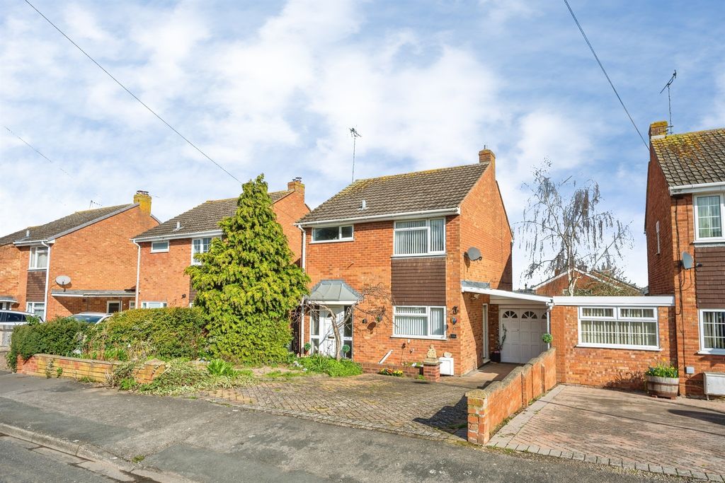 Property photo 1 of 20