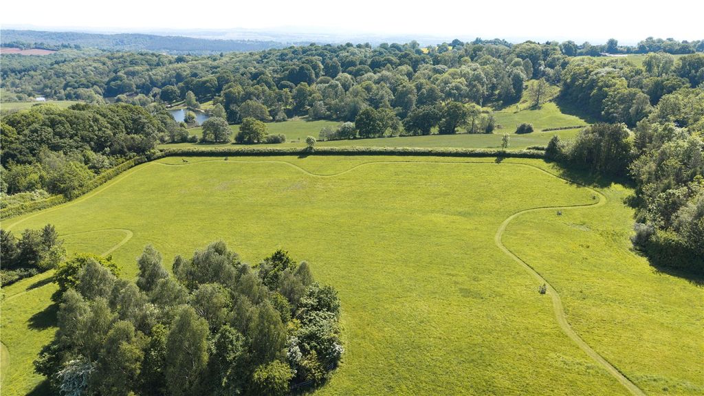 Property photo 3 of 32 Paddock & View