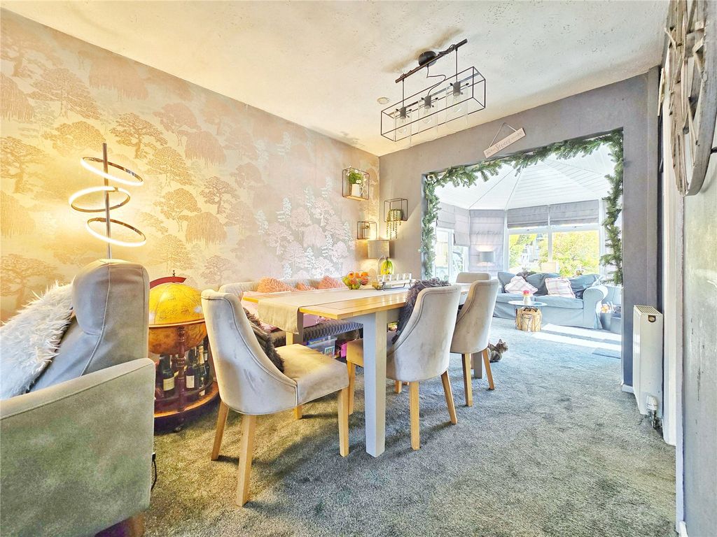 Property photo 3 of 16 Dining Room