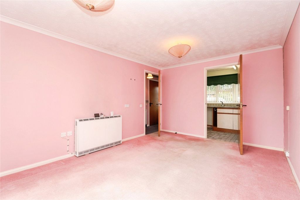 Property photo 2 of 10 Picture No. 13