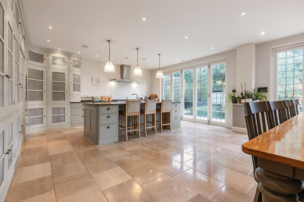 Property photo 3 of 32 3.Jpg