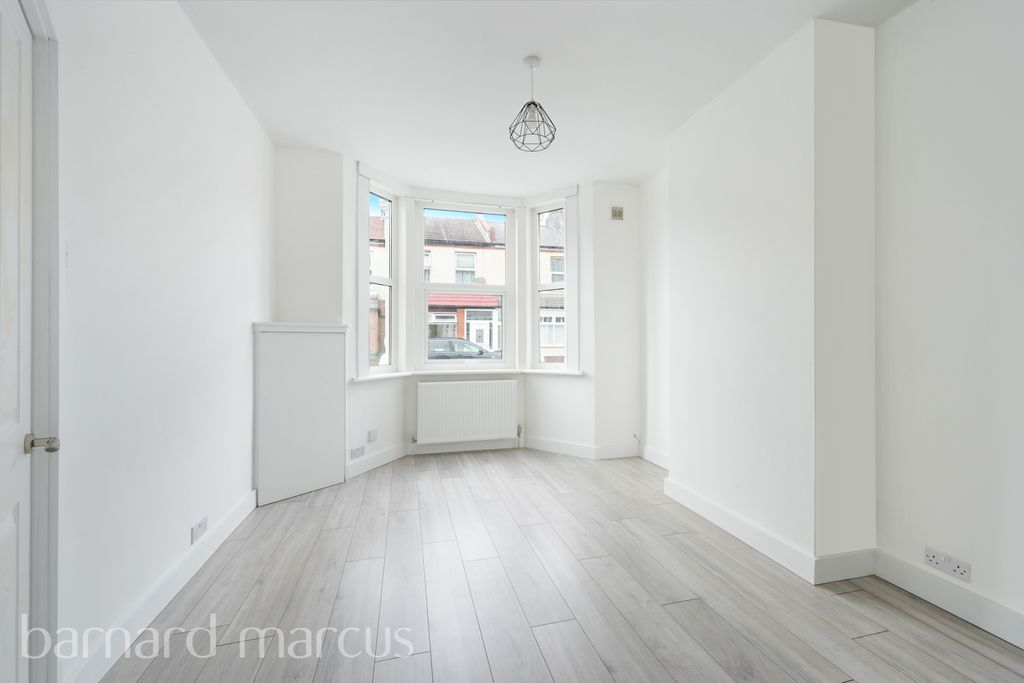 Property photo 2 of 8 Living Room