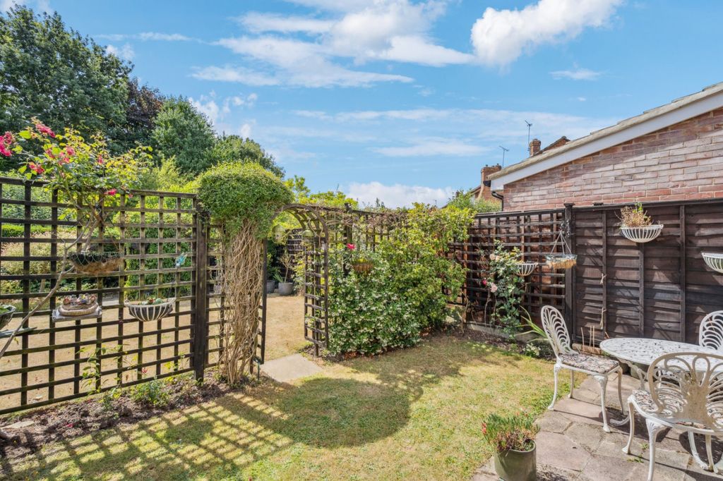 Property photo 3 of 17 Picture No. 12