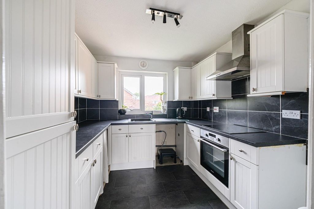 Property photo 1 of 13 1174295 (5).Jpg