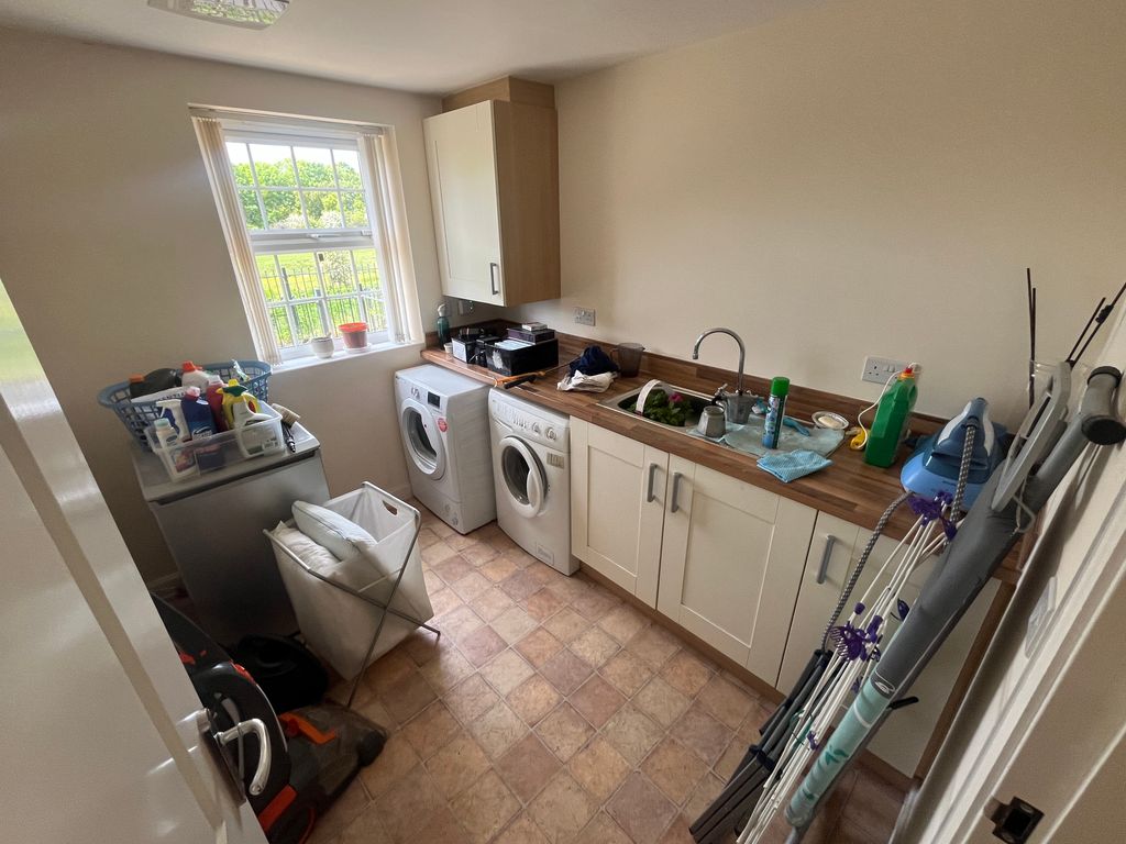 Property photo 2 of 15 Img_3427