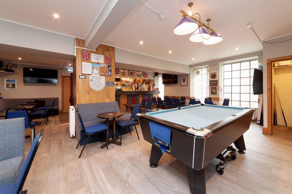 Property photo 2 of 30