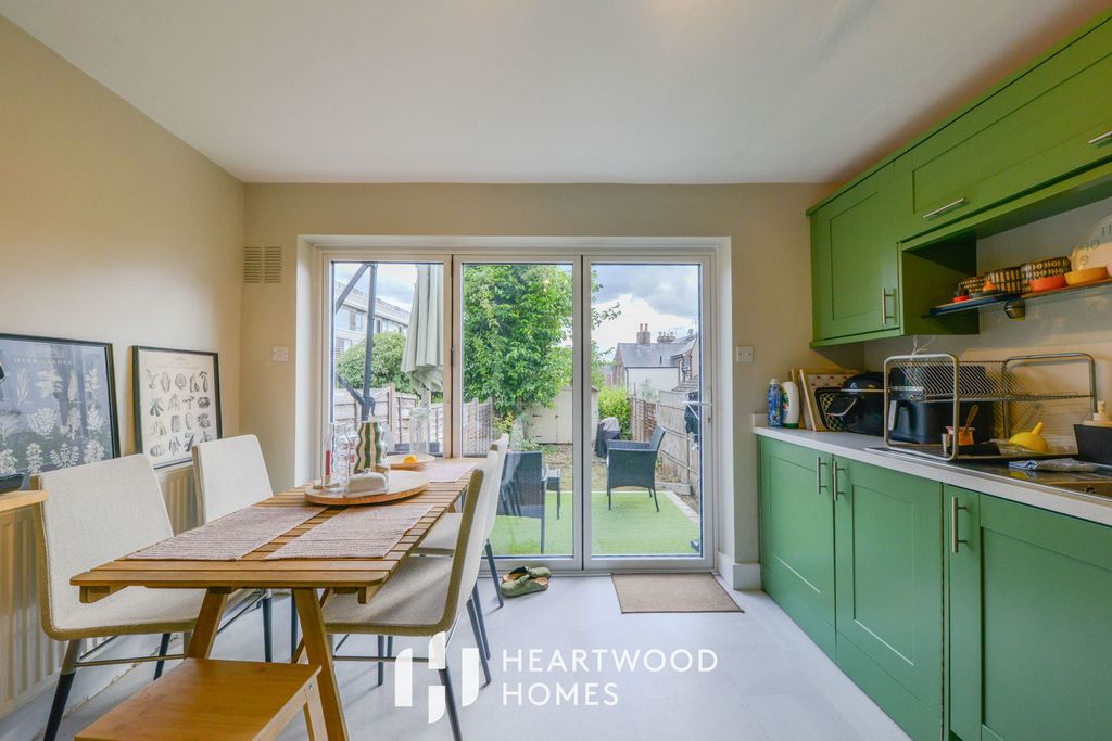 Property photo 3 of 15