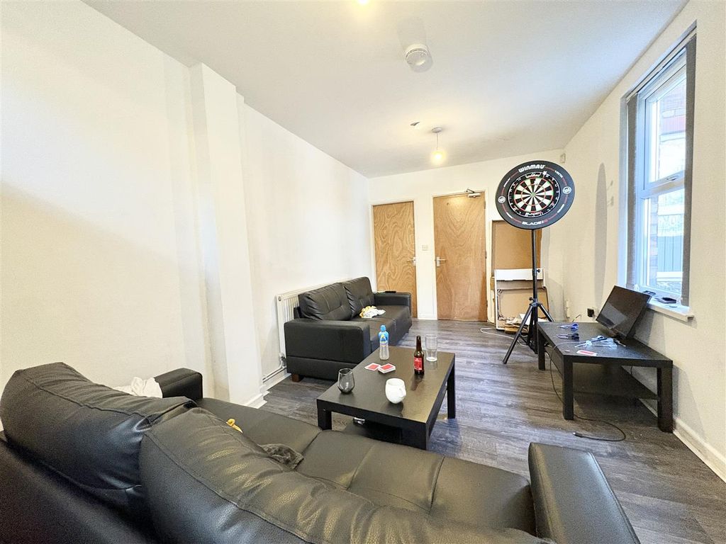 Property photo 3 of 13 Image00013.Jpeg