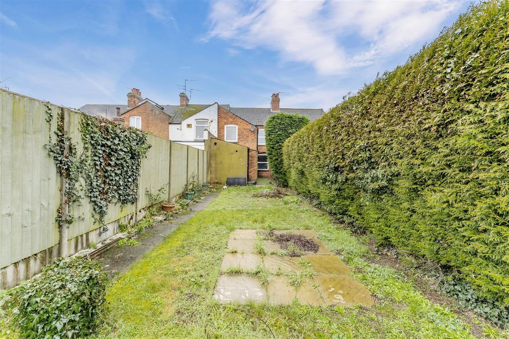 Property photo 2 of 17