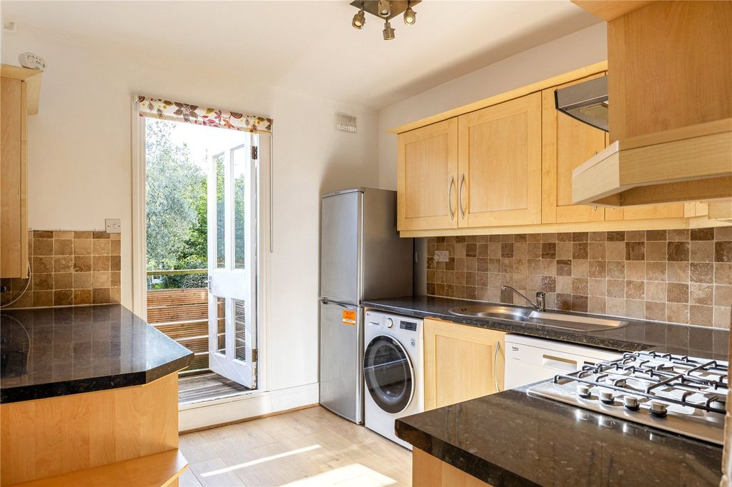Property photo 2 of 9 Kitchen