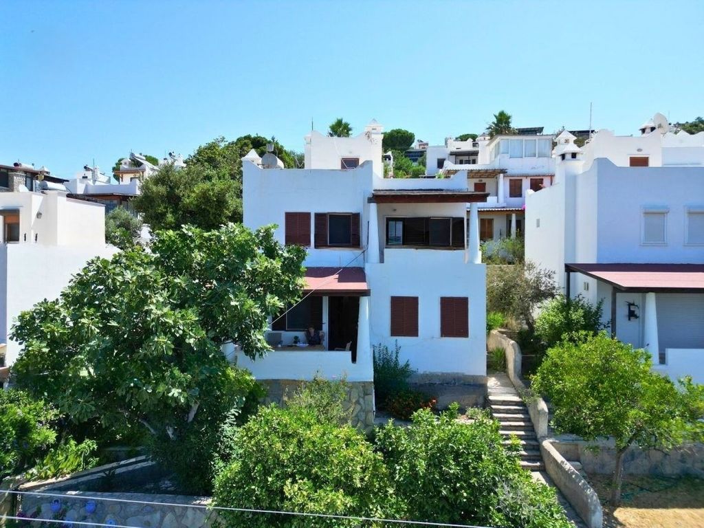 Property photo 1 of 23 Sea View Duplex Bodrum Property For Sale - A Traditional Duplex House
