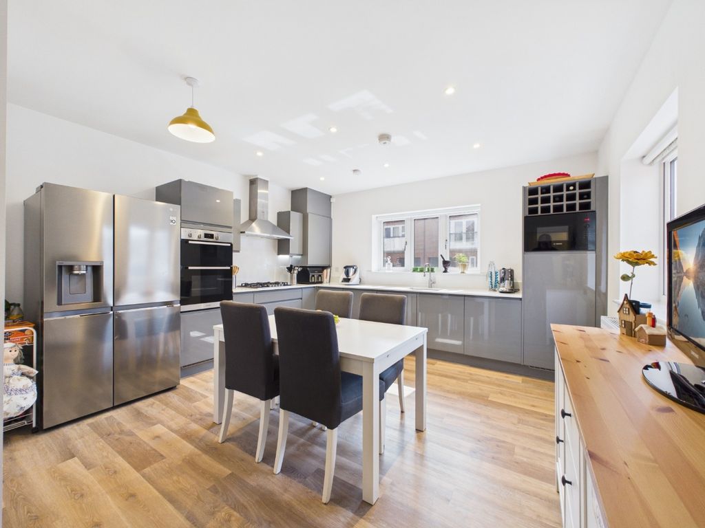Property photo 3 of 22 5328166