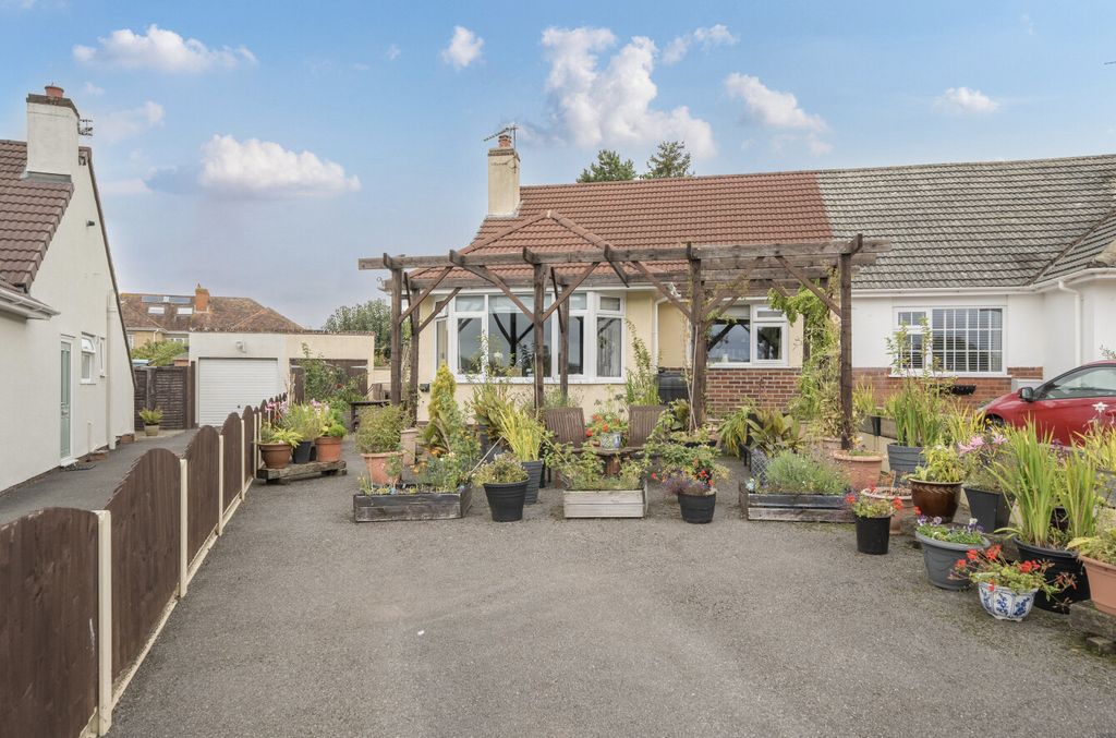 Property photo 1 of 19 1355867-2-68cc330...