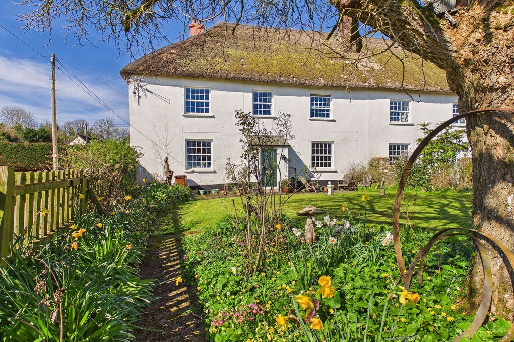 Property photo 1 of 31