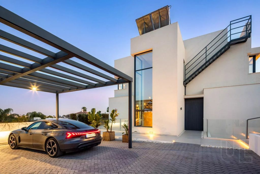 Property photo 3 of 15