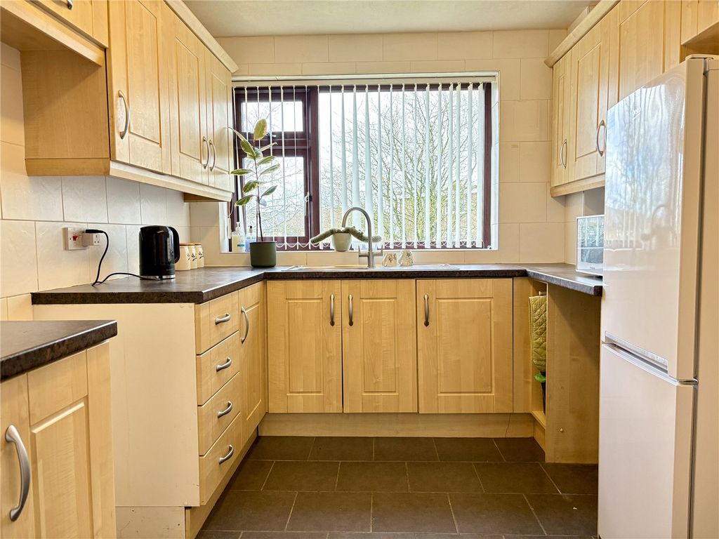 Property photo 3 of 13 Kitchen