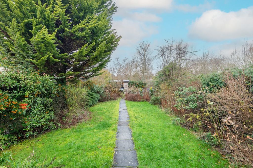 Property photo 3 of 21 Picture No. 18