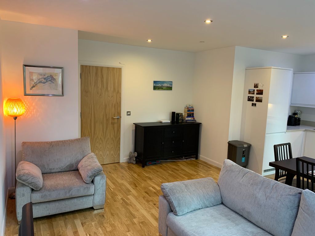 Property photo 3 of 11 Photo 2