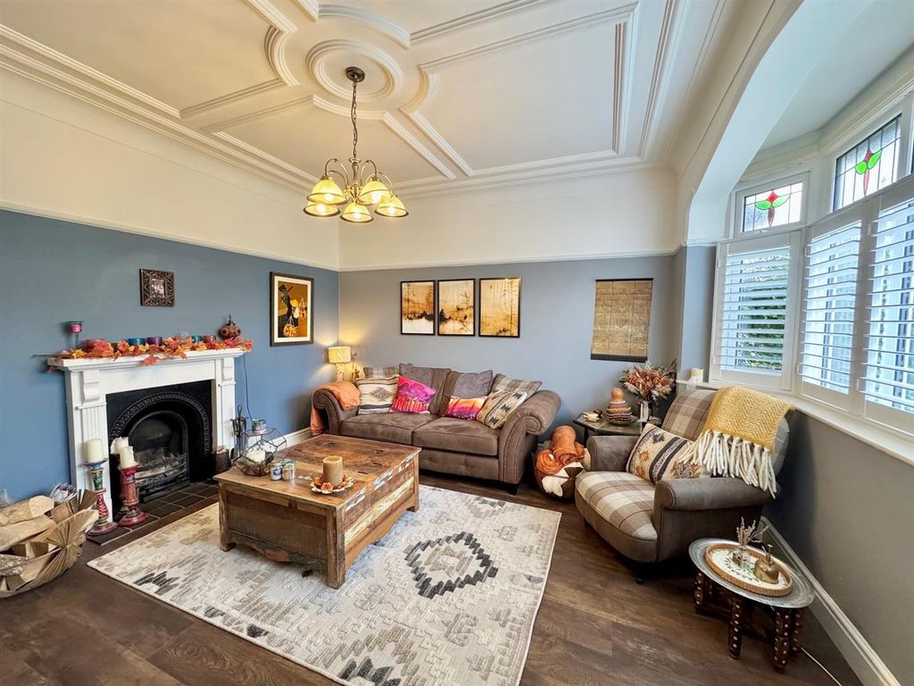Property photo 2 of 17 Reception Room