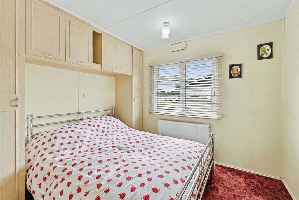 Property photo 3 of 23