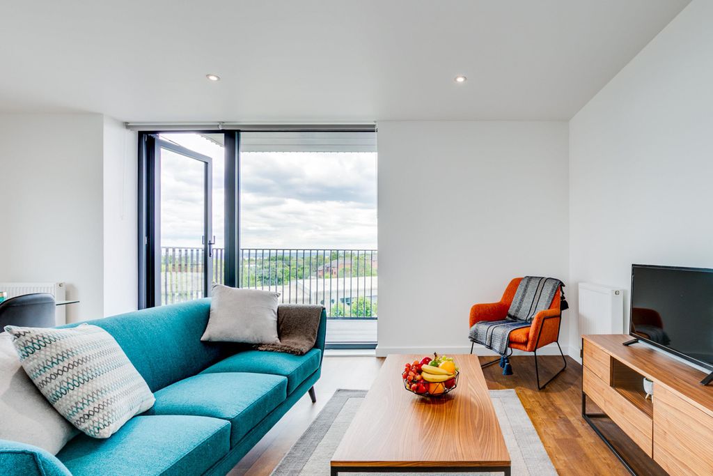 Property photo 3 of 14 Image