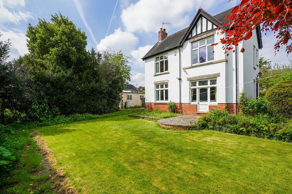 Property photo 1 of 34