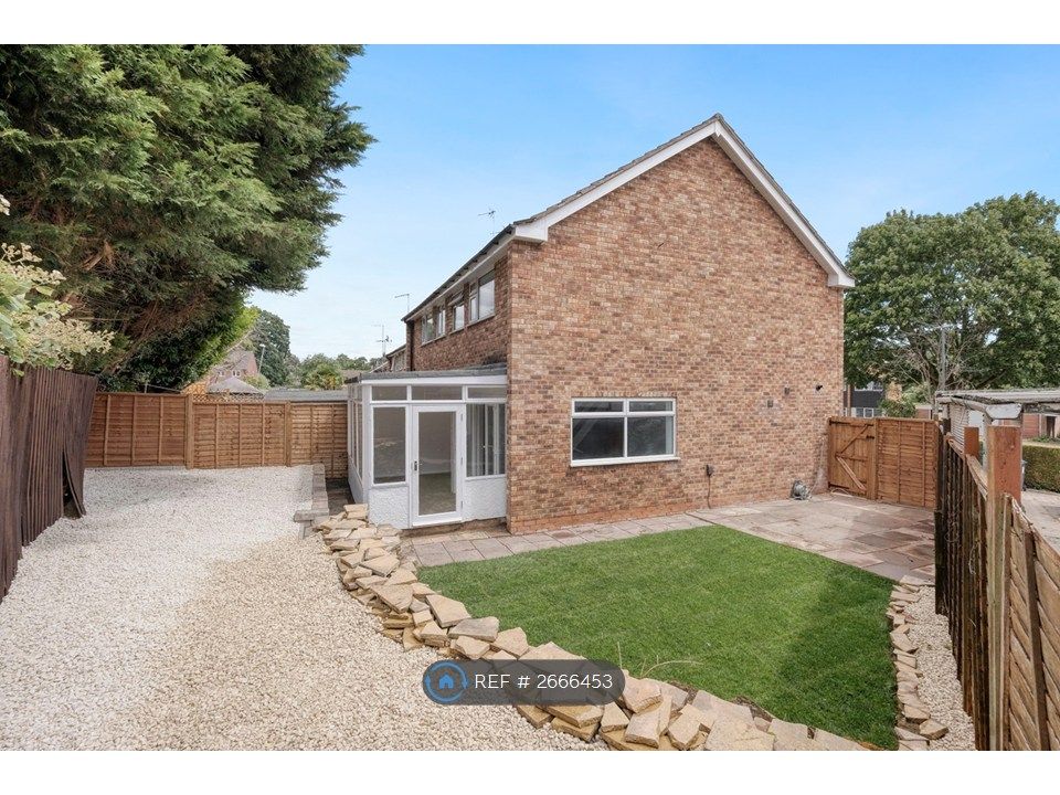 Property photo 2 of 10 Rear