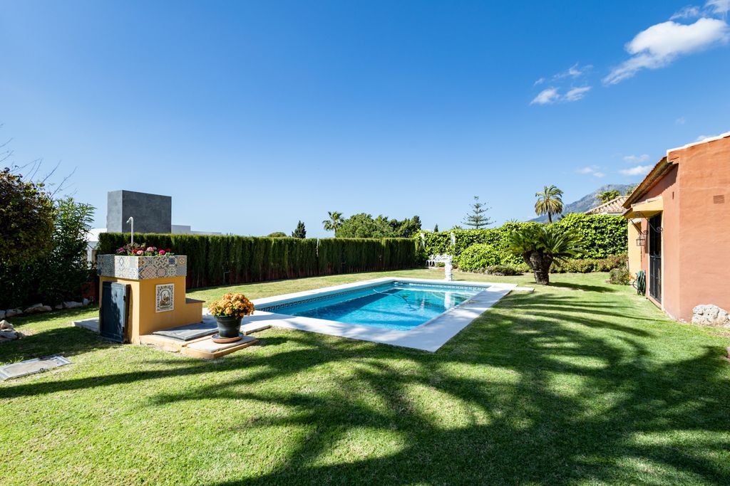 Property photo 3 of 35