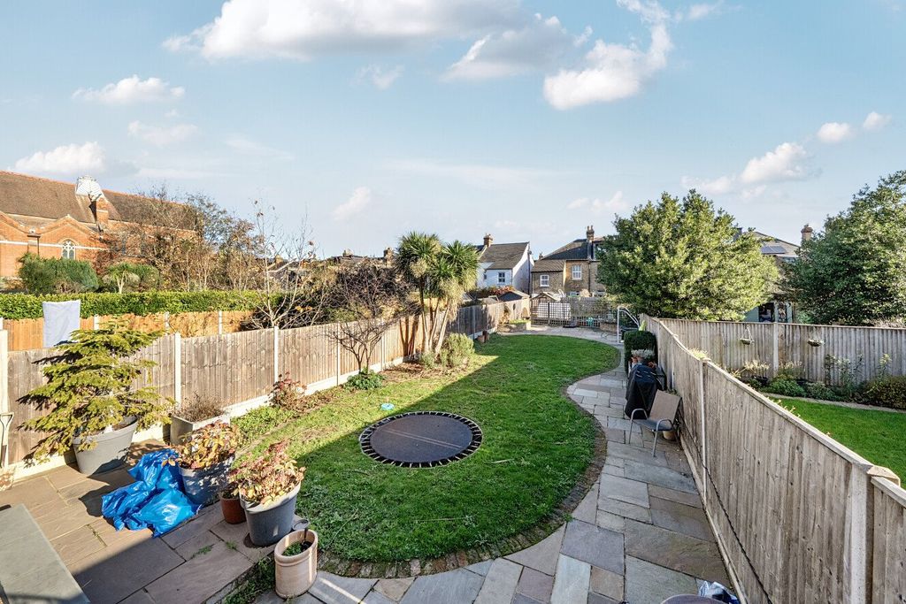 Property photo 2 of 30 Picture No. 28