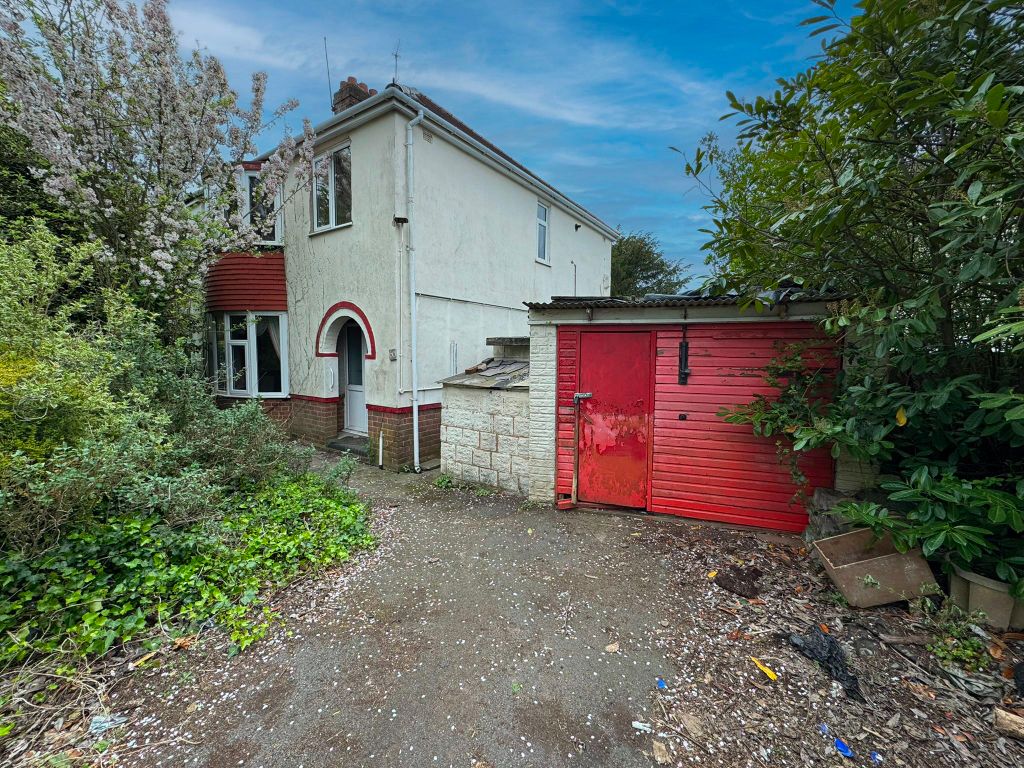 Property photo 2 of 16