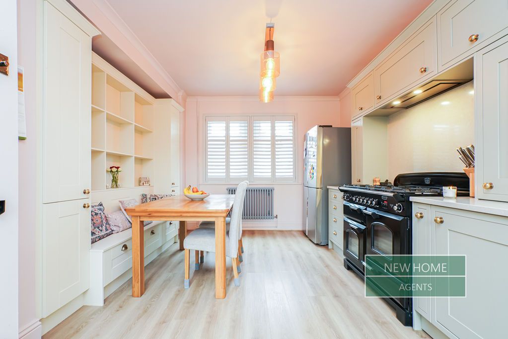 Property photo 3 of 17 Photo 5