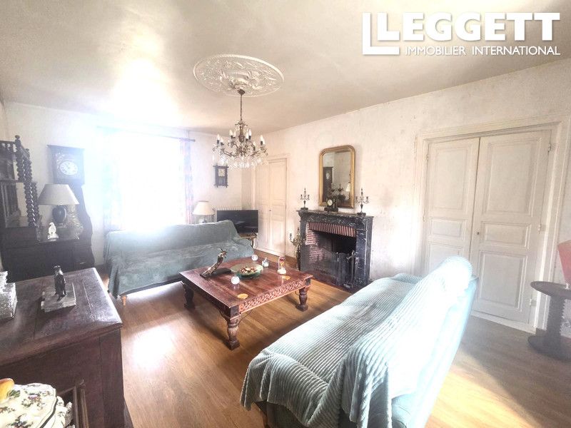 Property photo 3 of 10