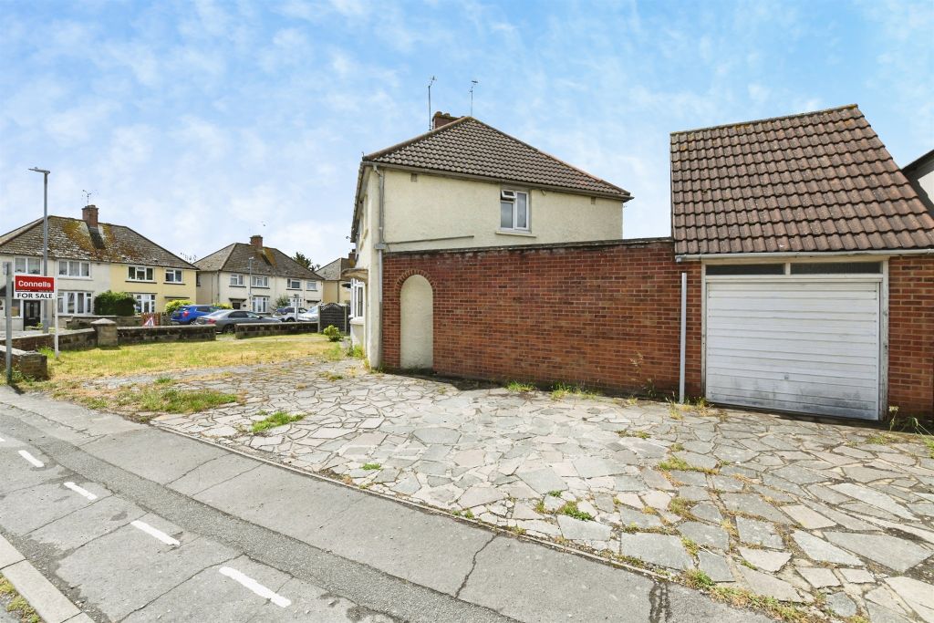 Property photo 2 of 15