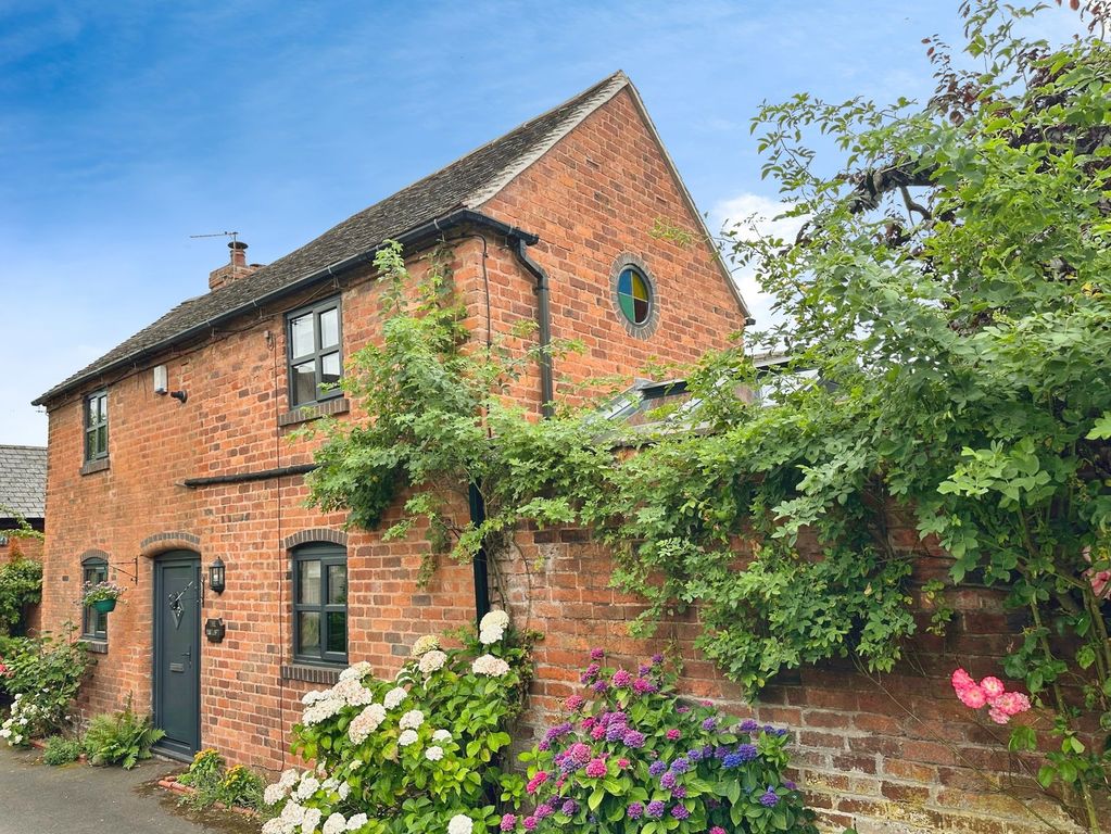 Property photo 3 of 42