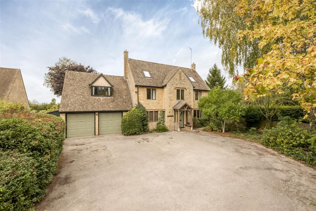 Property photo 1 of 21 Traditional Stone House