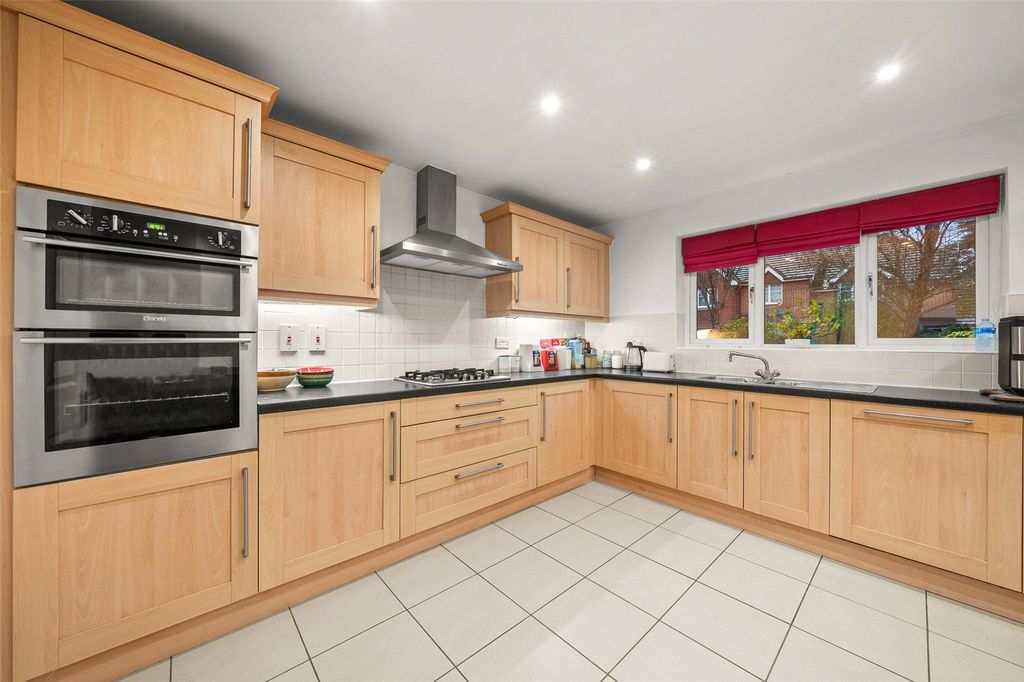 Property photo 3 of 19 Picture No. 11