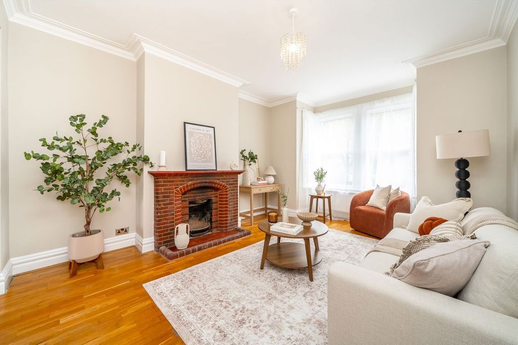 Property photo 2 of 13