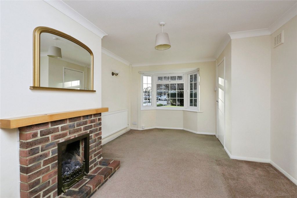 Property photo 2 of 19 Picture No. 16