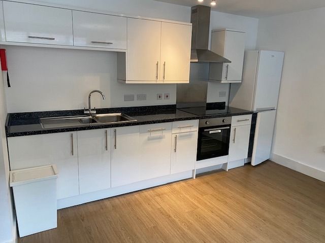 Property photo 3 of 8 4455903