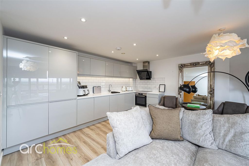 Property photo 3 of 22 Mather-10.Jpg