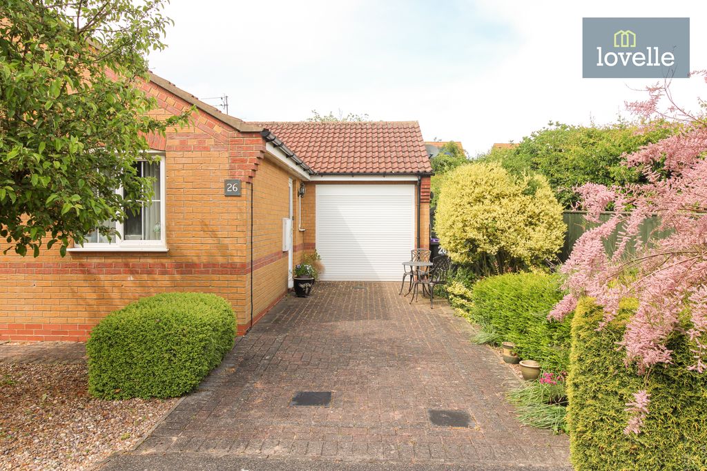Property photo 2 of 18