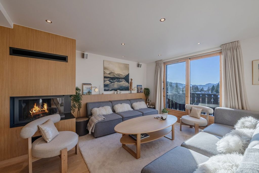 Property photo 1 of 12 Megeve Apartment For