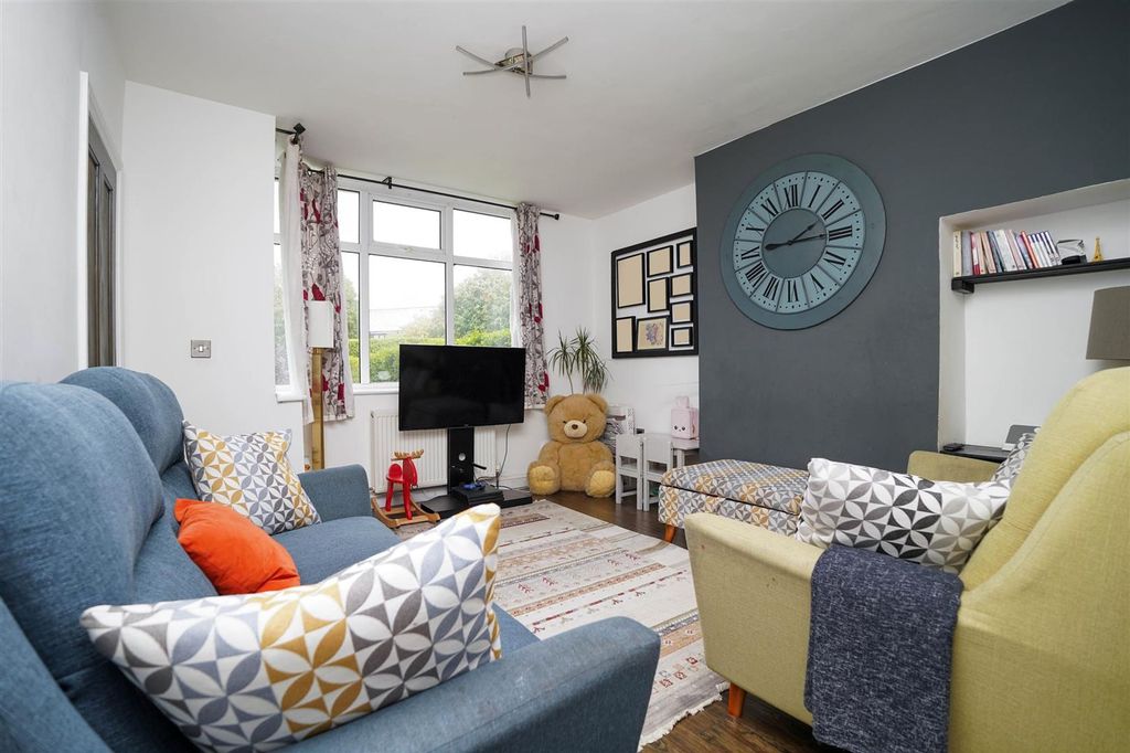 Property photo 2 of 18 Photo-11.Jpg