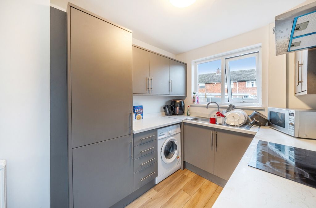 Property photo 2 of 9 1237717 (3)