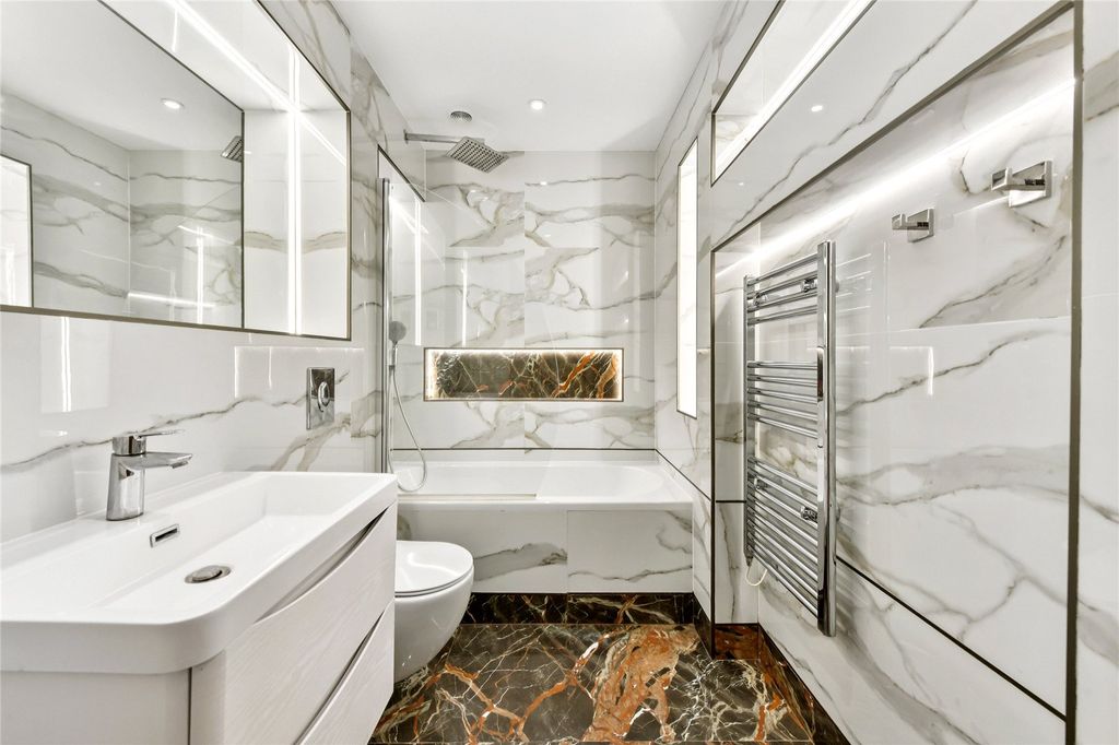 Property photo 2 of 18 Picture No. 04