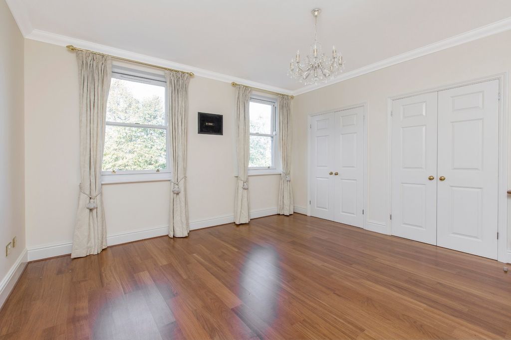 Property photo 3 of 10 Picture No. 06