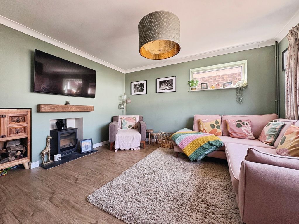Property photo 3 of 13 Pbox-Img.Jpg