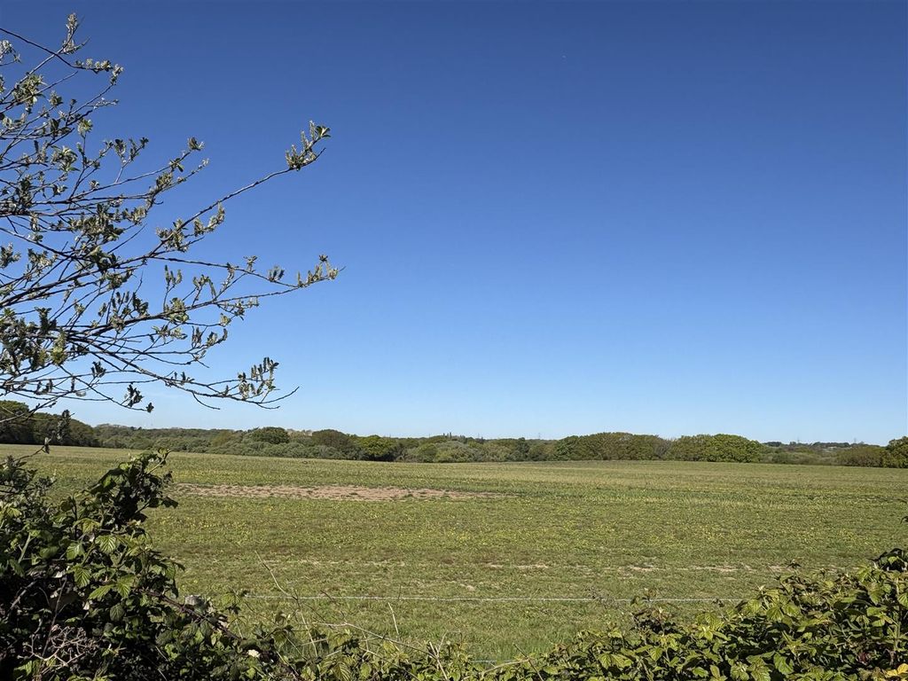 Property photo 3 of 23