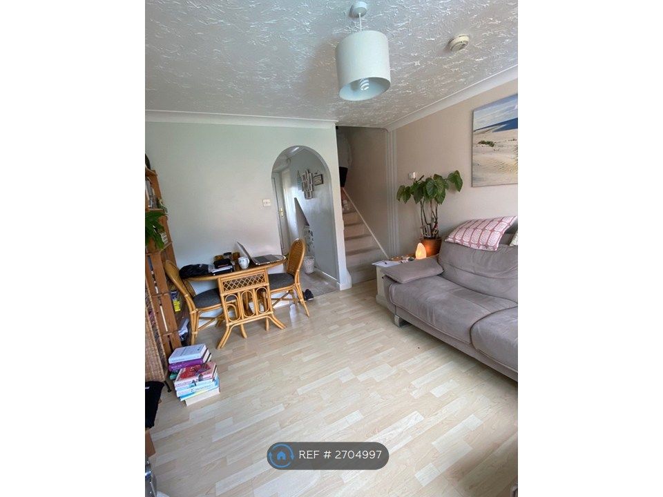 Property photo 3 of 9 Living Room